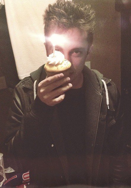 Nesty54Ya's tweet photo. #HBTylerJoseph #HBTylerFromRussianClique
#HappyBirthdayTylerJoseph 
@twentyonepilots @tylerrjoseph https://t.co/J0o9X52TJP