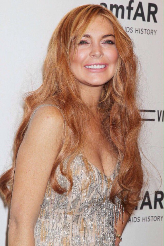 pray4mischa's tweet photo. Gay Icon @lindsaylohan is fighting alongside @amfAR for a cure for HIV/AIDS #WorldAIDSDay #GetTestedKnowYourStatus https://t.co/dQ8svz3MLt