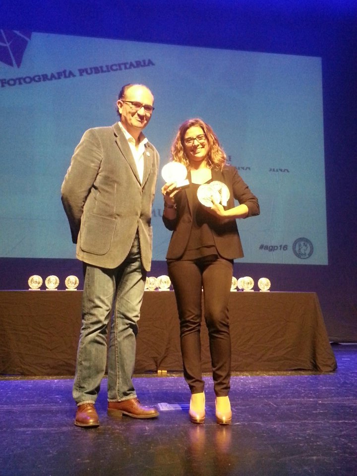 premiosagripina's tweet photo. Ganador categoría #FOTOGRAFÍAPUBLICITARIA. Unlock yourself - @Unode50_com - @AgenciaCasanova #agp16 #Publicidad #Marketing #Comunicación https://t.co/kKdwC8VYkW
