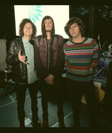 Leoncaseband's tweet photo. Hoy estaremos en El Break de @Gritaradiomx a las 5:30 pm!
Hablando del electroacústico que tenemos para ustedes!
https://t.co/CL5y9snCVo https://t.co/TQse9LZPSY