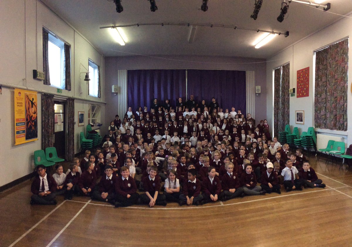 zoehammond78's tweet photo. #InspirationCreative working with #HolyTrinityAndStJohns in #Margate focussing on #AntiBullyingWeek with the #DramaInEducation team #Thanet https://t.co/zpNuDRwhgl