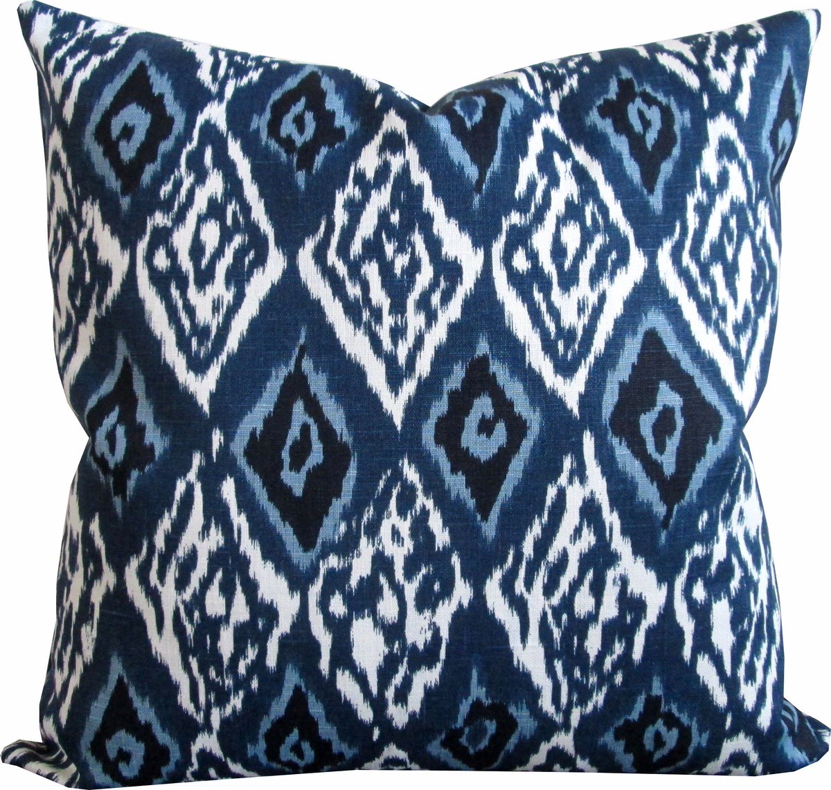 KLineDeco's tweet photo. Navy Blue Ikat Pillow Cover
https://t.co/zbiRdHPVaF
#homedecor #homedesign #Interiors #interiordesign https://t.co/NG4ghXmMGc