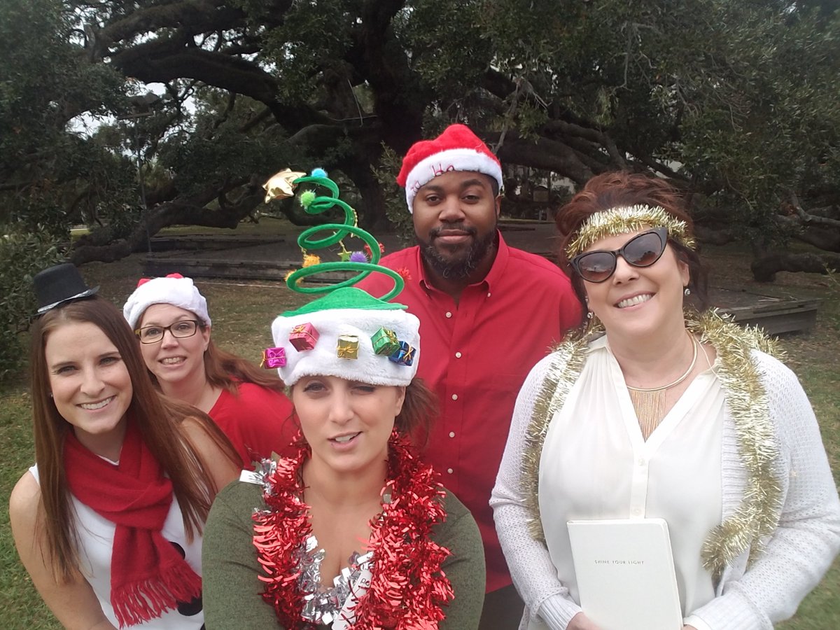 DespinaAPappas's tweet photo. This one could be our album cover! What's our band name? #pontoonw4y #pirateeye #teamprancer #thursdaythoughts https://t.co/PCkn2lG85W