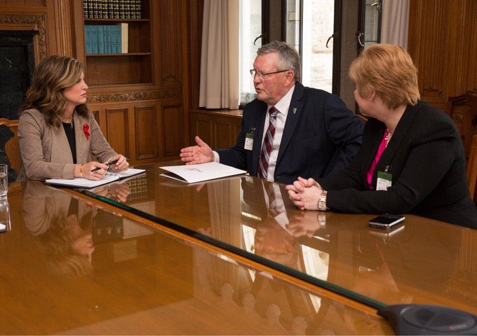 ABheartland's tweet photo. Great meeting w/ #ABHeartland MP to talk energy, Alberta, how we contribute to Cdn economy. Photo cred: @RonaAmbrose https://t.co/R4FfmjkLSs