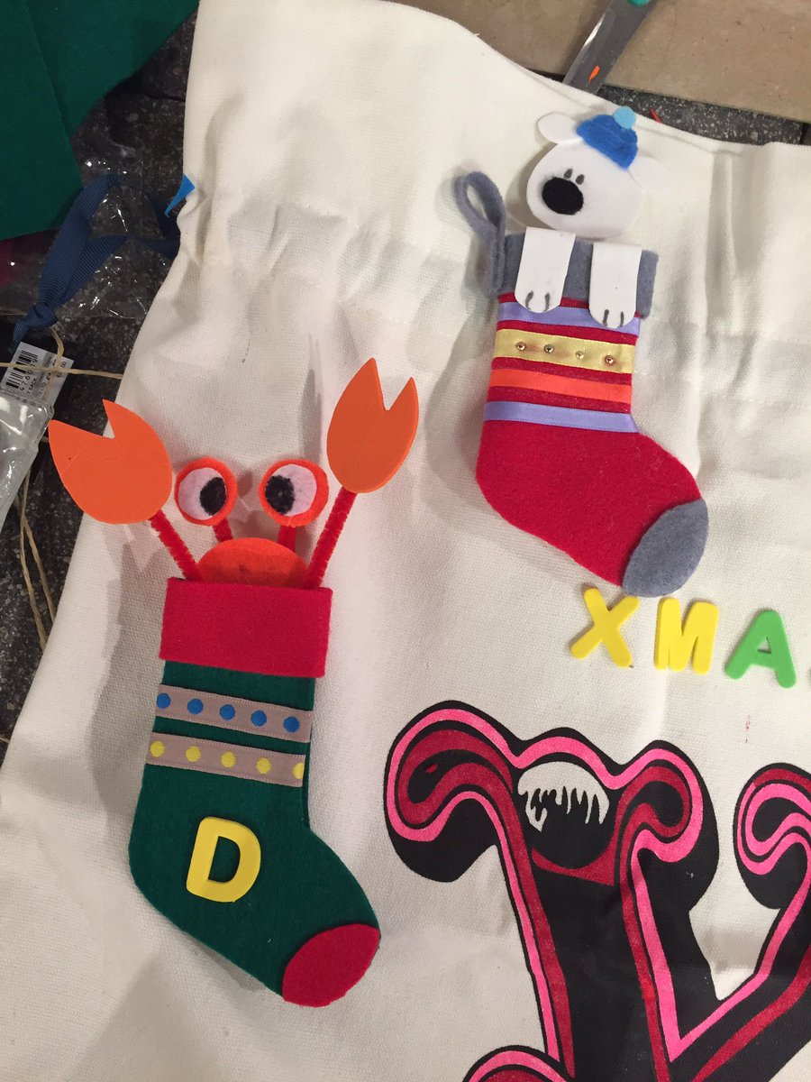 OnIn_London's tweet photo. Craft lovers head down to a @FromPaperchase Xmas workshop for fun, creative crafting & giggles, we had a great time this eve. #projectcraft https://t.co/rXdy1PHklV