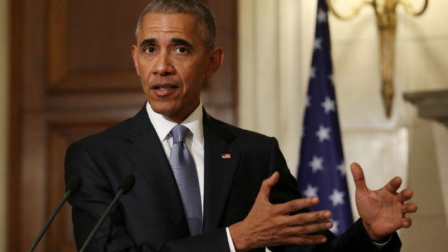 Obama: Marijuana should be treated like "cigarettes or alcohol" hill.cm/29gIqr0