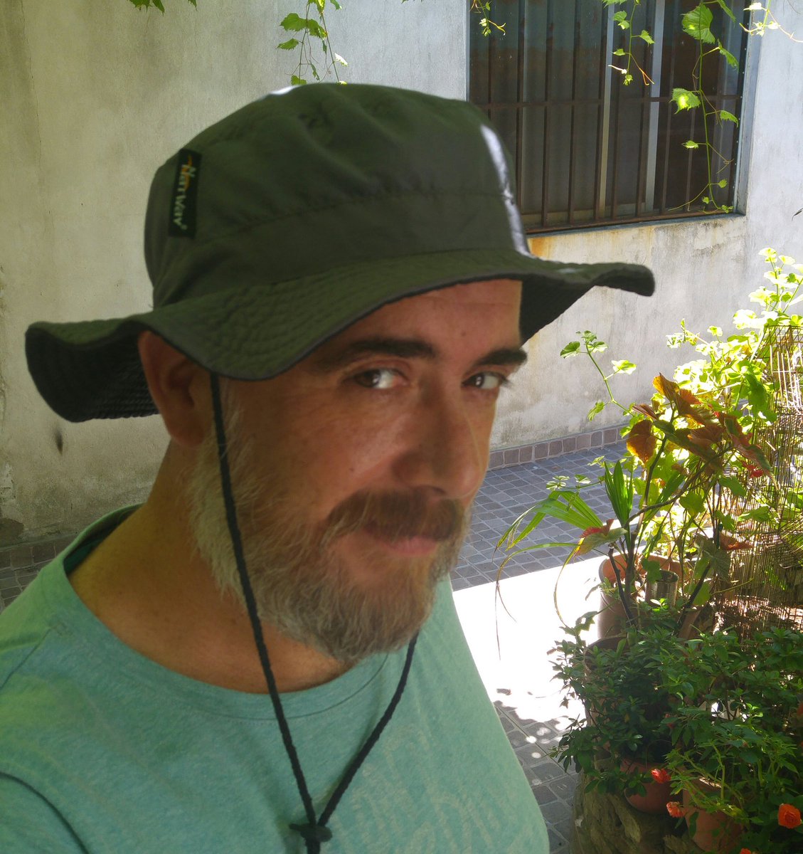 kolorakix's tweet image. Definitivamente lo mío son los gorros

Ok no.

#Simultaneamente
#CoronaIsNotDead