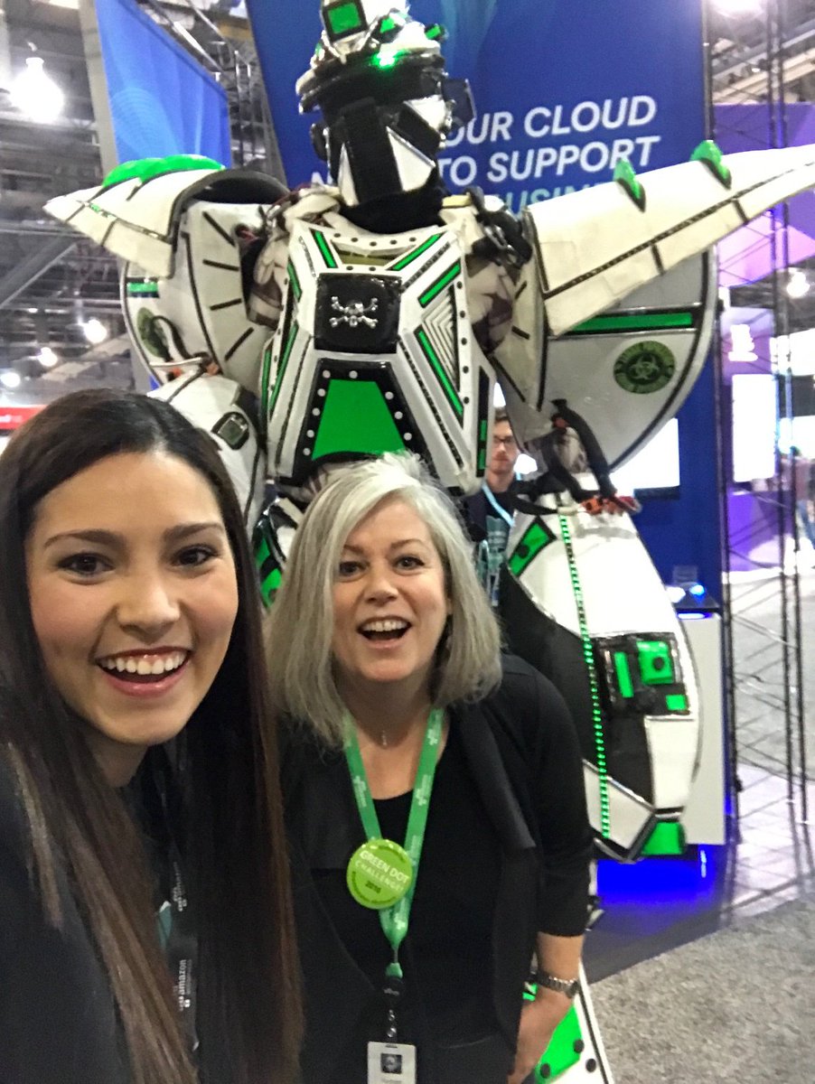 VMW_CloudHealth's tweet photo. .@Werner: come meet Rachael, another #AWStransformer at #cloudhealth booth 1218 #CHTransform #reInvent (Happy birthday, @raroberts521!) https://t.co/AypscxhFqI