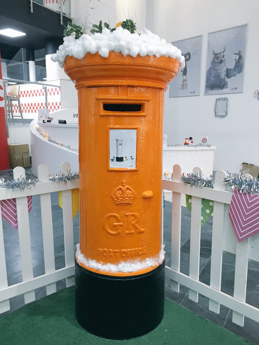 LouBou's tweet photo. How cute! Children can post their letters to Santa at intu via this snow topped orange postbox by Debenhams 😱🎅🎄 #LoveMK #intuMKBlogger https://t.co/RGTqPqsO8J