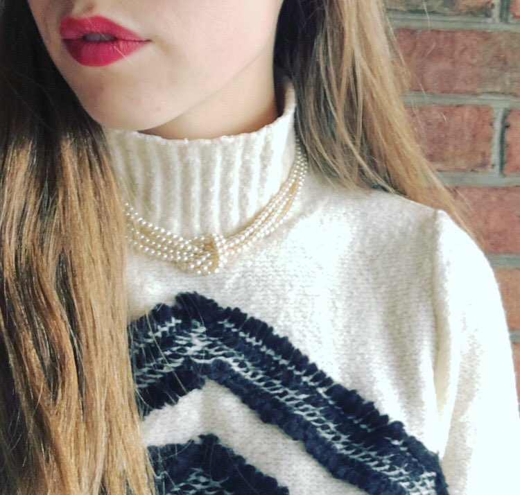 MadisonDavenprt's tweet photo. / Happy December 1st. 💋❄️ https://t.co/An0UyGsfZ8