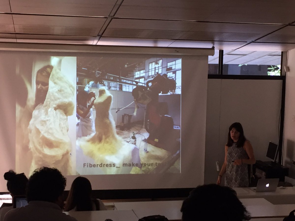 FablabSantiago's tweet photo. Anastasia, Nuestra nueva integrante del equipo cerrando la jornada de hoy hablando de textiles digitales y wereables Seguimos mañana! https://t.co/4zU6mAm0YC
