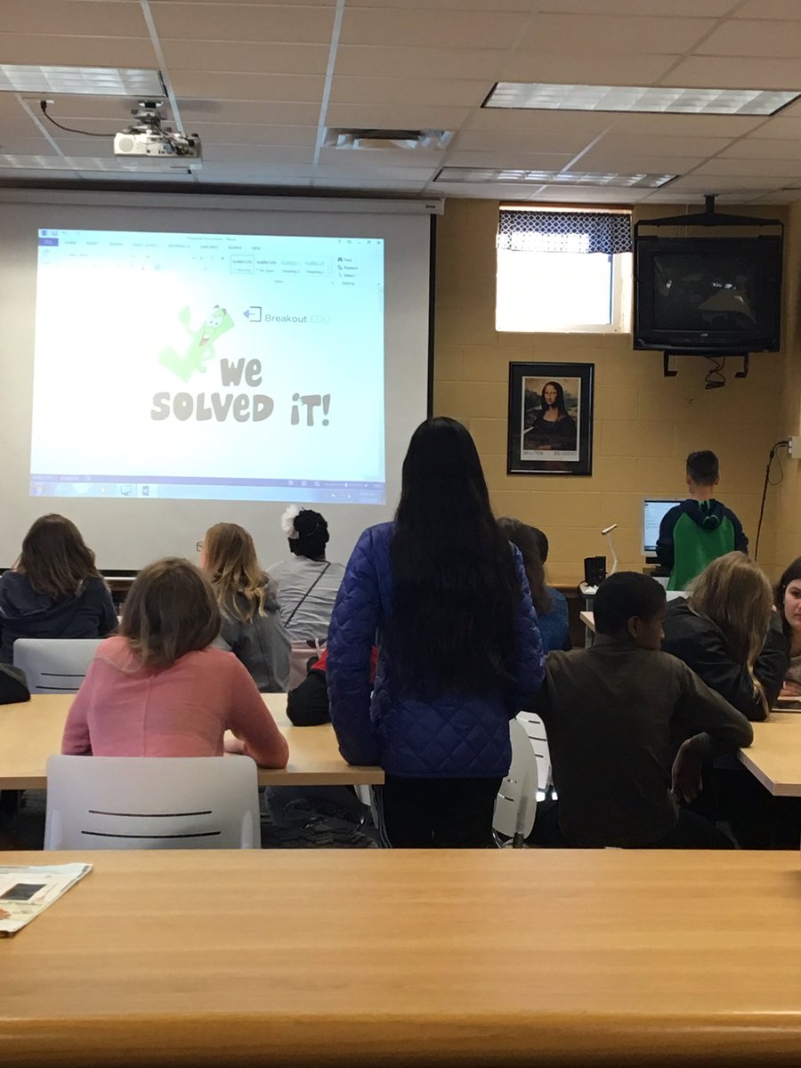 Mgolles_library's tweet photo. We broke out!! #breakoutedu #mathinlibrary @LibrarianRTMS https://t.co/HODRrwLaJJ