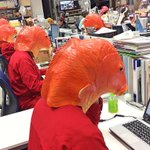 Jr東日本のポスターに Dbが教えてくれた の文字とかめはめ波ポーズ 一体何が起きるんです Togetter Jr東日本のポスターに Dbが教えてくれた の文字とかめはめ波ポーズ 一体何が起きるんです Togetter
