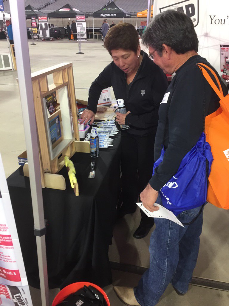 Check out those great new products demonstrated by DAP! #HomeDepot #letsdothis <a href="/BrockDarby1/">@BrockDarby</a> @jrieves