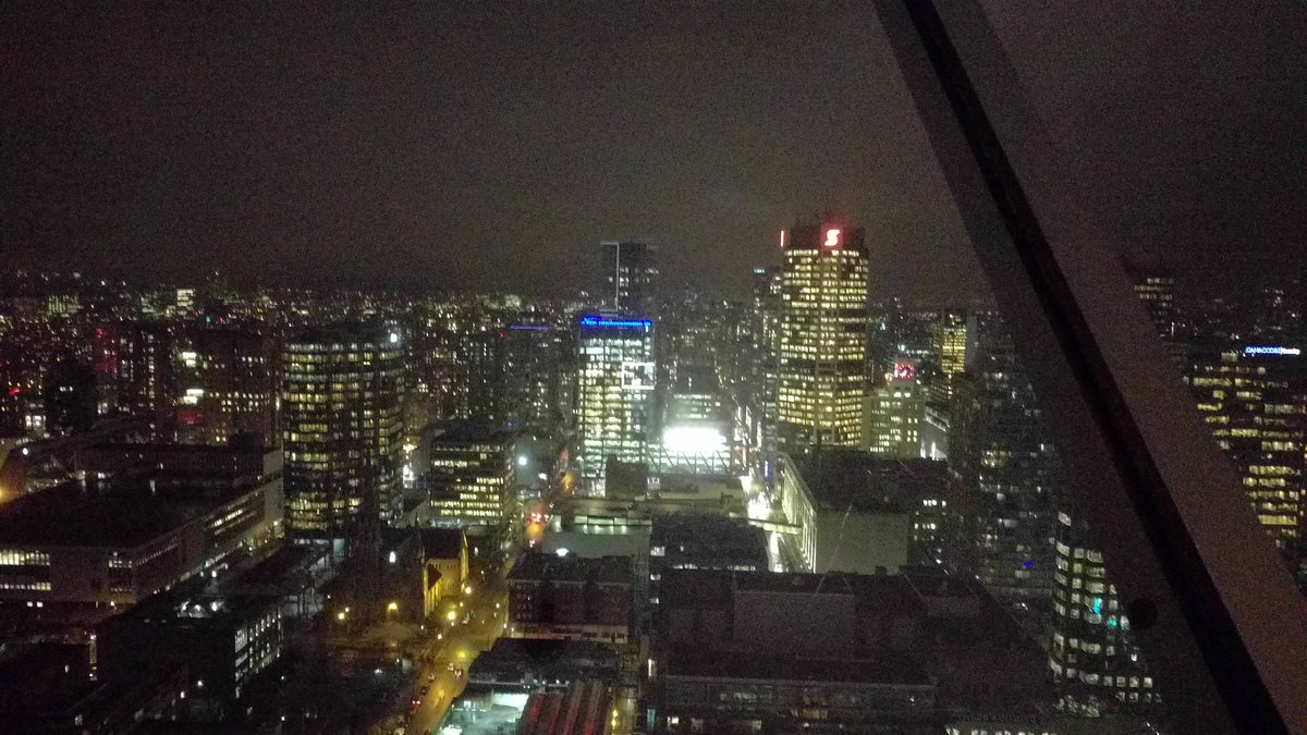 mikeware_tena's tweet photo. To the lookout with #VanSPUG! Starting our December gala meetup! #SharePoint #Vancouver https://t.co/5cQGqDp41B
