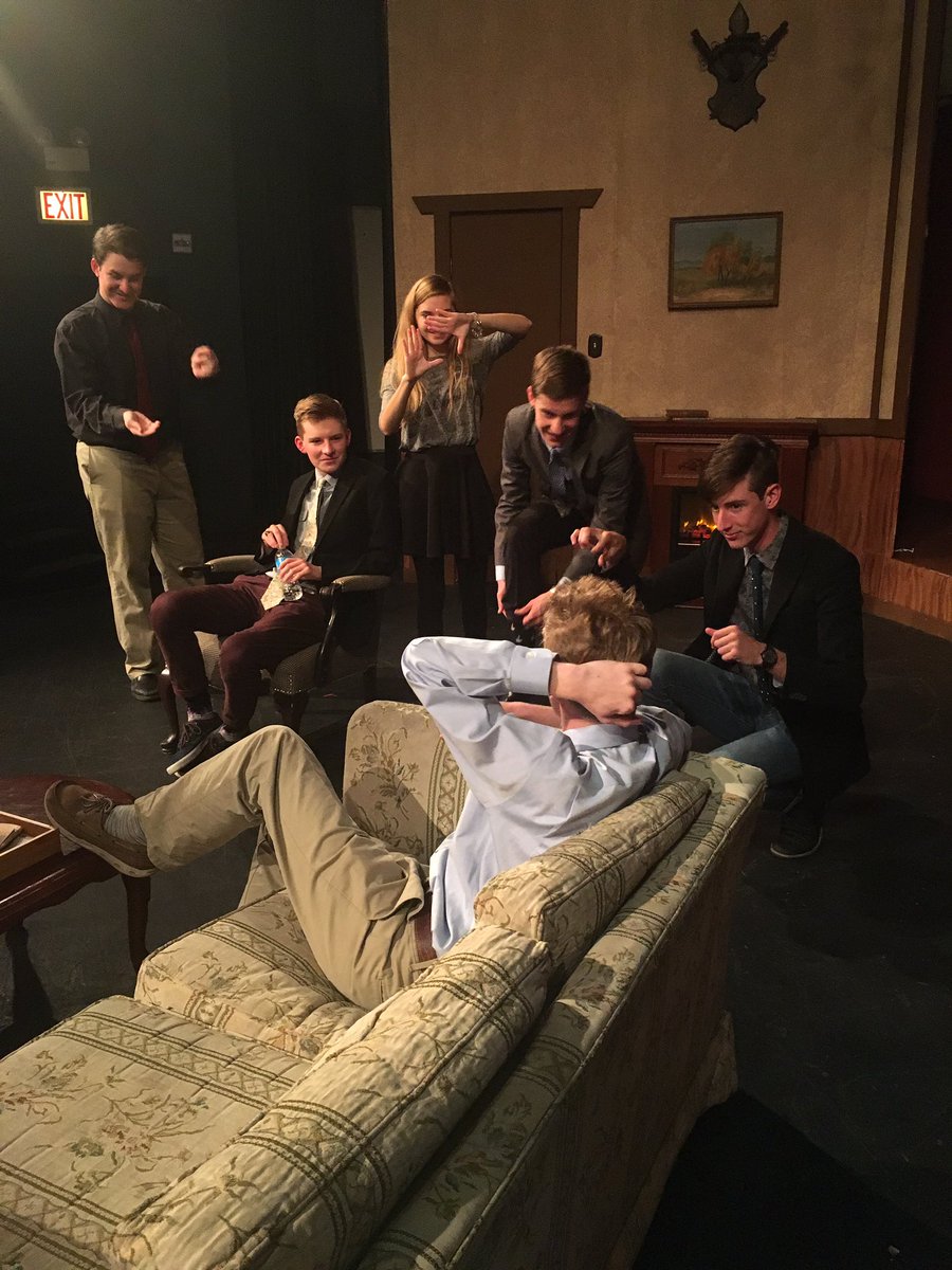 southwellplayer's tweet photo. He isn't getting it...come watch the game Employer in the Lowman Theater. #sjopenhouse #southwellplayers https://t.co/NQbQh5bqcO