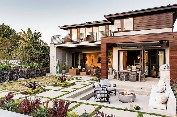 HomeAdore's tweet photo. Manhattan Beach House by DISC Interiors | https://t.co/soAiGosl6d
Please RT #architecture #interiordesign https://t.co/VnAjxyju72