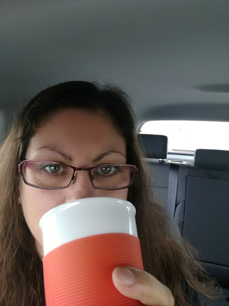 jaynemacnz's tweet photo. Peepin' at y'all as I take my #coffeeselfie while out and about #organiserlife https://t.co/IvIx8iakrN