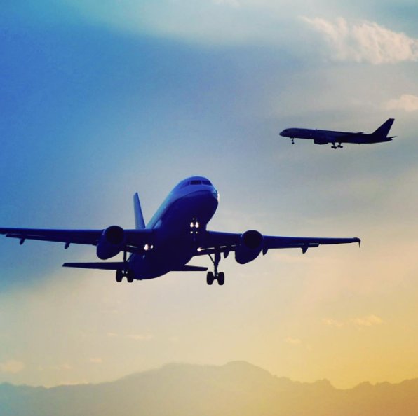 SNL1987's tweet photo. Find out how @united manages 125+ #applications, from their website to ticketing to baggage tracking: https://t.co/S8e2PlaW7u https://t.co/Ac40mt6nR5