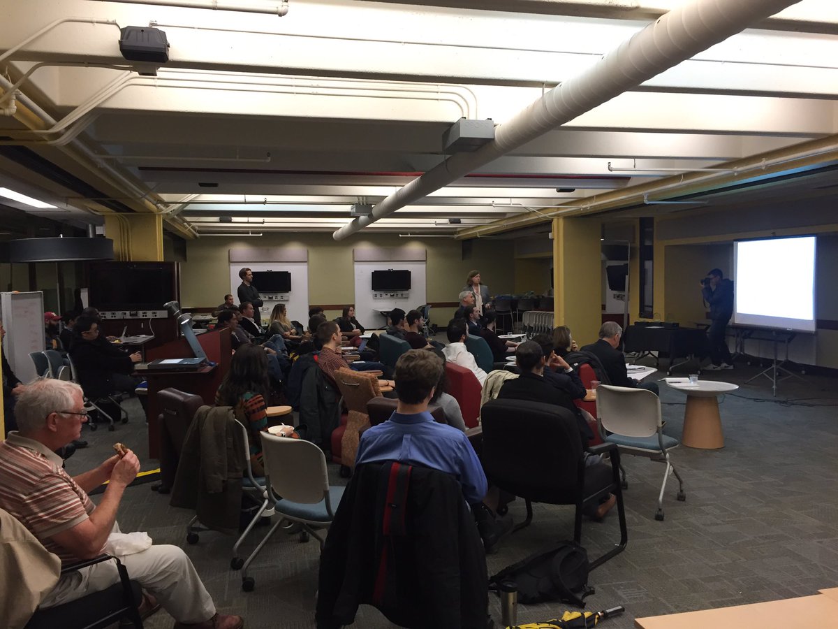 SelineHDogan's tweet photo. Collide pitching competition is happening! https://t.co/4HyqeP0b0I