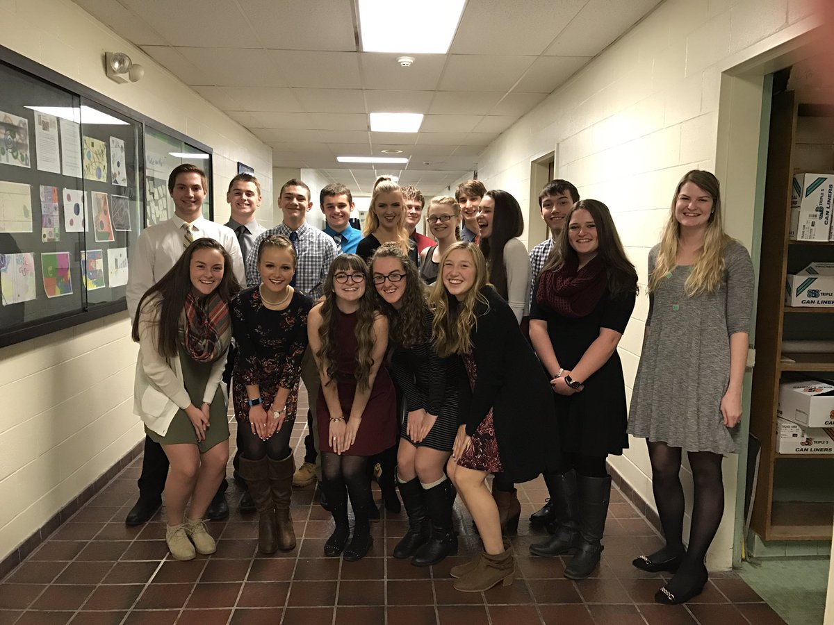 Supt_RSU23_OOB's tweet photo. Congrats to the 2016 OOBHS National Honor Society Inductees! #OOBSchools https://t.co/TRNGG7SaNh