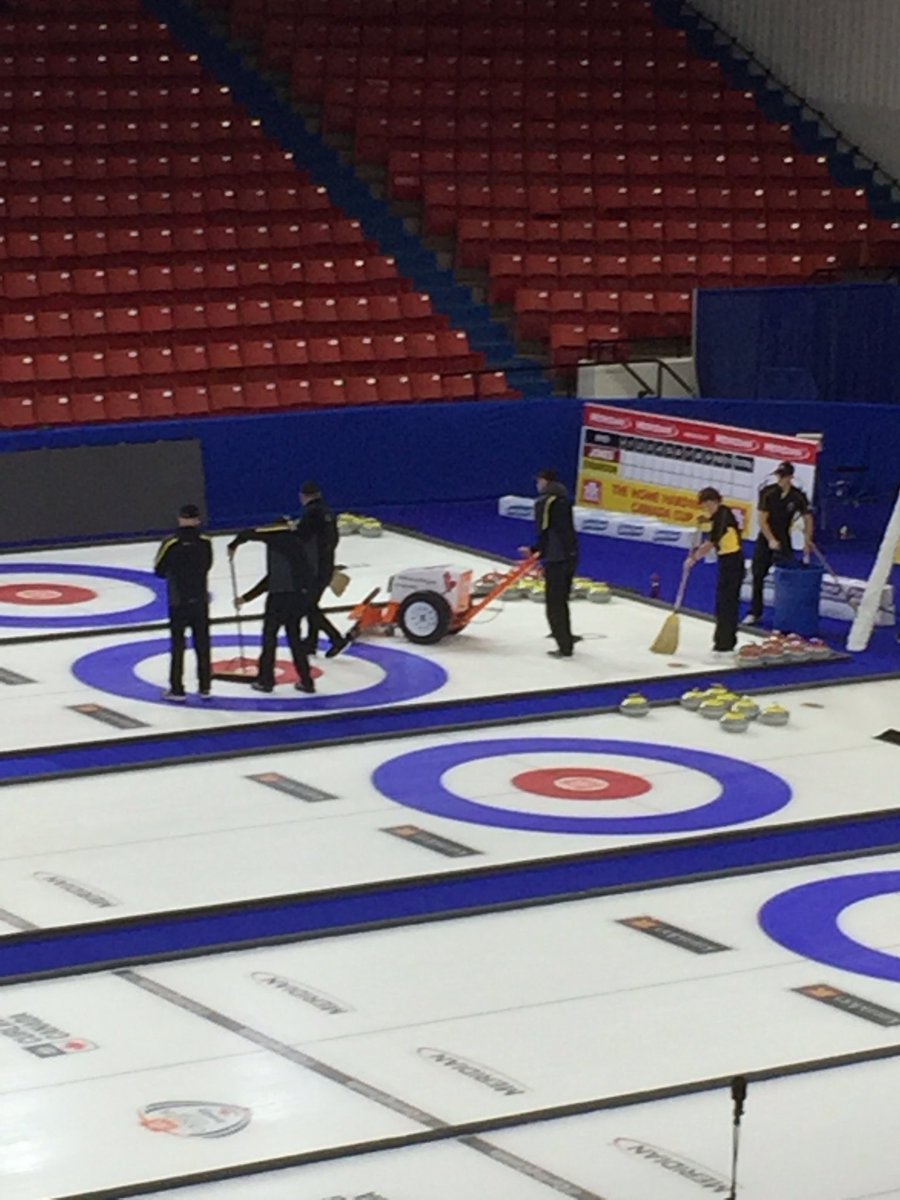 nakers1's tweet photo. Canada Cup ice crew hard at work preparing for the next draw! #CanCup2016 https://t.co/qYP0yk0Zw8