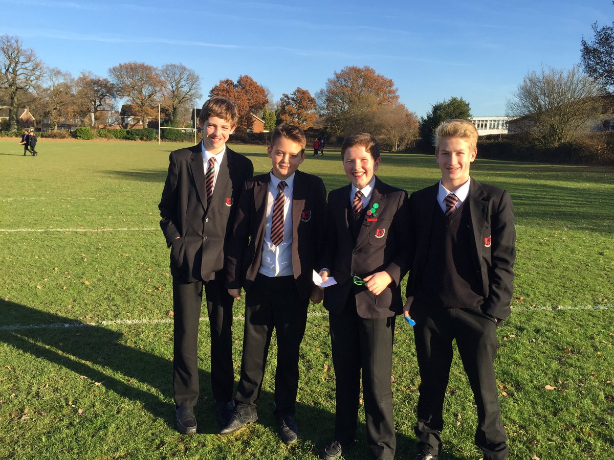 RPS_ScottHouse's tweet photo. Great to see these lads out supporting their form for house rugby! What a great attitude #greenarmy https://t.co/GA8VI4Hjbc