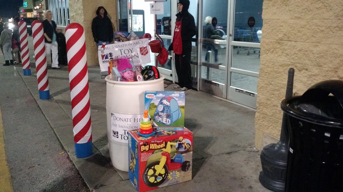 mattlschmidt's tweet photo. Toy blitz with @KHQA and The Salvation Army at Walmarts in Quincy and Hannibal until 7 tonight. Help us make Christmas brighter for kids. https://t.co/c0sPrNcPNC
