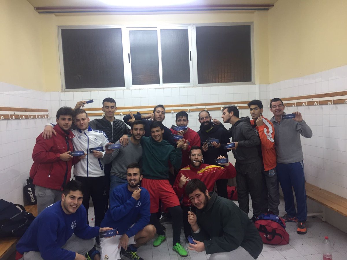 Estrenan cuchillas de afeitar para el conjuro del At.Cabezo de Torres....vaamos Corvera