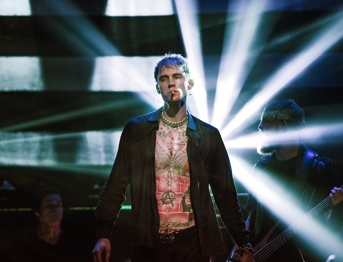 jenndphotograph's tweet photo. @machinegunkelly performing at @HOBNOLA. Shot for @DIMESouth . Go check out his new music vid for Bad Things  #BadThingsMusicVideo https://t.co/gW6yMiHmdi