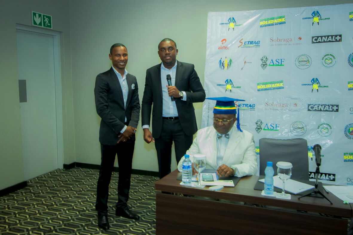 CorporateChall's tweet photo. #CorporateChallenge 
Images du tirage, avec notre guest Paul Kessany, ancien capitaine des #Panthères du #Gabon https://t.co/RE3dpi9u16