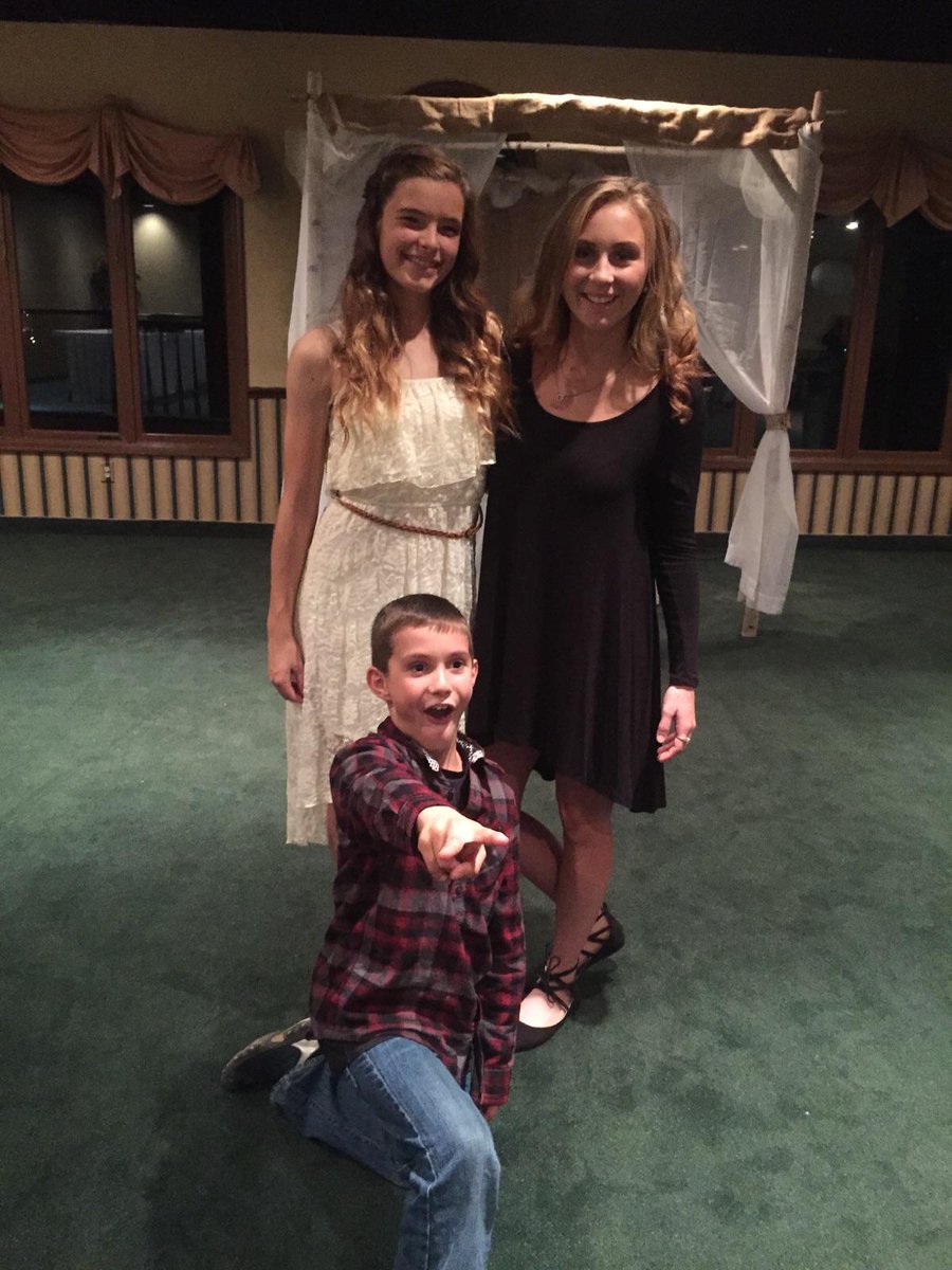 squirrel2999's tweet photo. HAPPY BIRTHDAY SYD!!! I love you and miss you so much❤😘🎉 @SydneyHoman https://t.co/V9F4d0XZhO