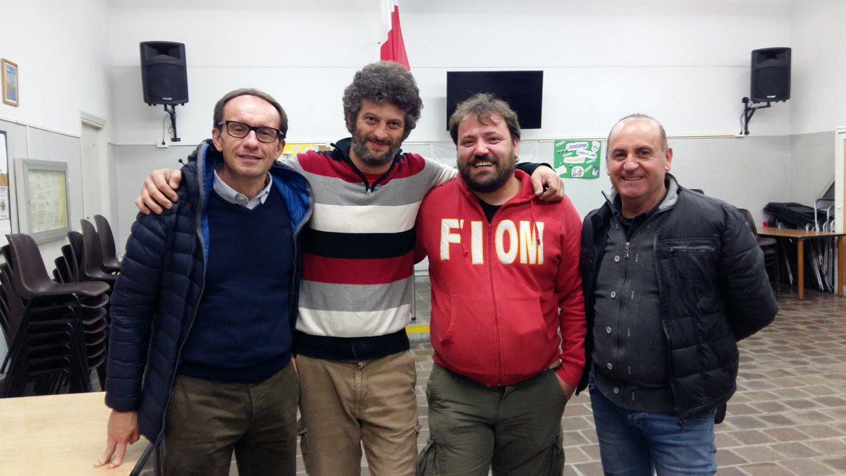 Fabrizio_Baggi's tweet photo. NOI #NO #4Dic
@MircoRota @FiomLombardia #EttoreOnano #LucaConti #FiomComo  @Fabrizio_Baggi #FrancescaBaserga @prccomo #AliceRossi @UdS_Como https://t.co/T8POYZdQuy
