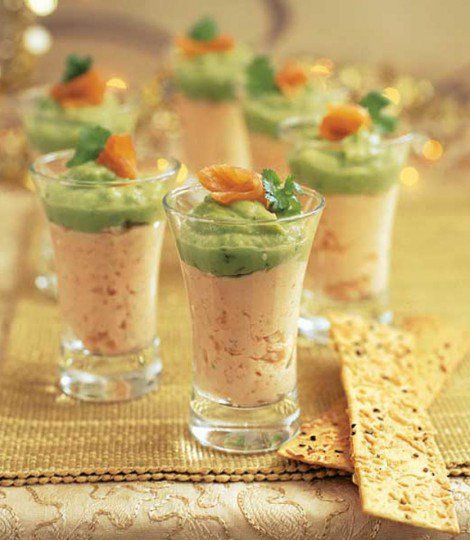 eriksharing's tweet photo. Christmas Starter – Smoked Salmon &amp; Guacamole Shots Recipe https://t.co/n1ZfnNqxdT https://t.co/l4KhtgQ2Xc