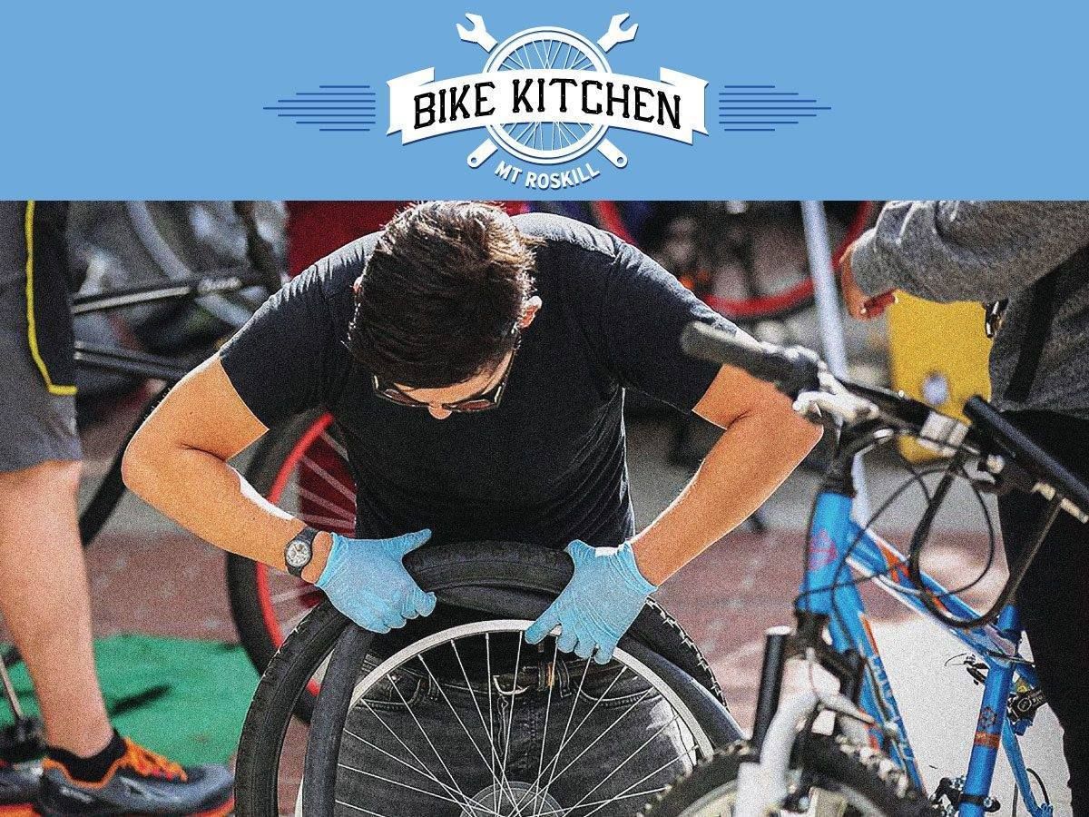 RasAngels's tweet photo. Last #bikekitchen before Xmas, tomorrow 10am-2pm, Roskill Youth Zone. 
Donate a 🚲  we'll recycle it for #refugees https://t.co/zSblgevR0S https://t.co/wqIWPQUYBX