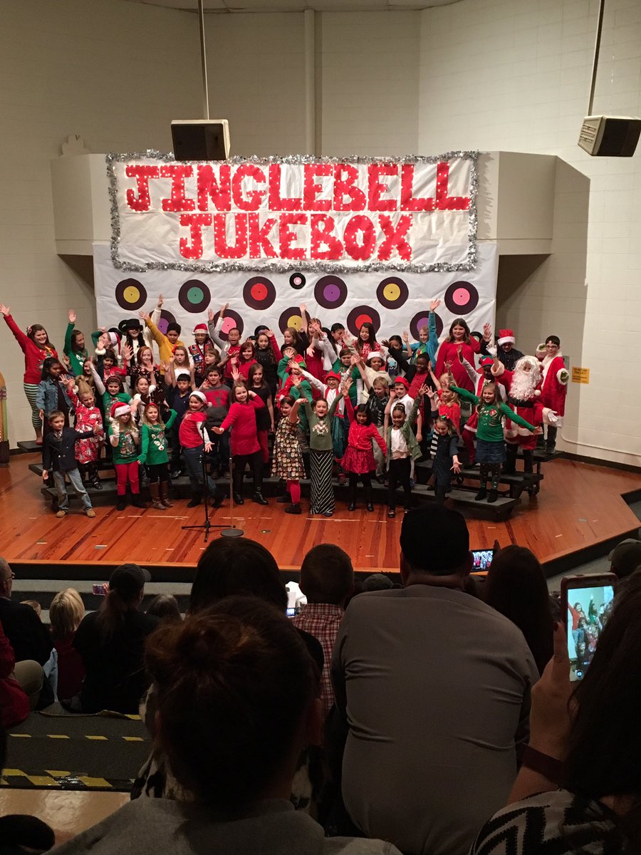 stroupetroupe's tweet photo. Jingle Bell Jukebox! #desjbjb #blueeyedgirls https://t.co/8QEuYHl8RA