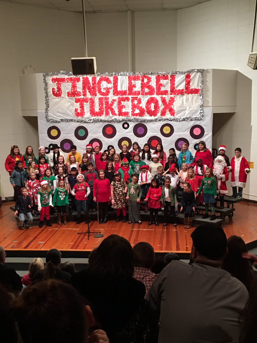 stroupetroupe's tweet photo. Jingle Bell Jukebox! #desjbjb #blueeyedgirls https://t.co/8QEuYHl8RA