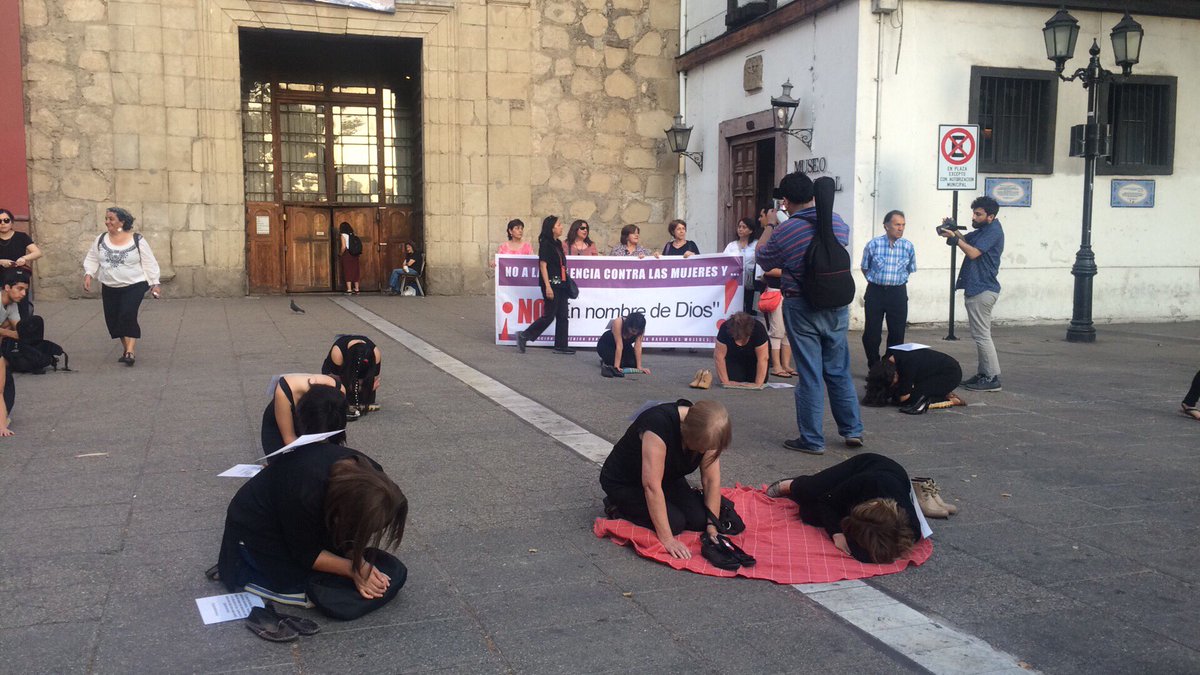 elyorrego's tweet photo. Estamos en nuestra Acción Ecuménica contra la violencia de género. Hermoso tiempo #laiglesiameviolenta. https://t.co/zWD3zflDW9