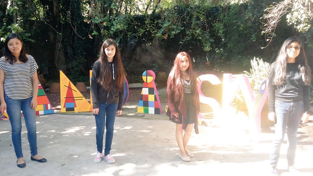 Denisse151201's tweet photo. #DeconstruyendoaKandinsky
#Bacho5
#ColBach5
@archivoda
@SEP_mx https://t.co/b5vjWnkL83