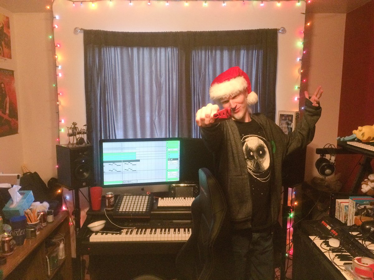 CAeroplane's tweet photo. Holiday recordings https://t.co/totFJo6wYM