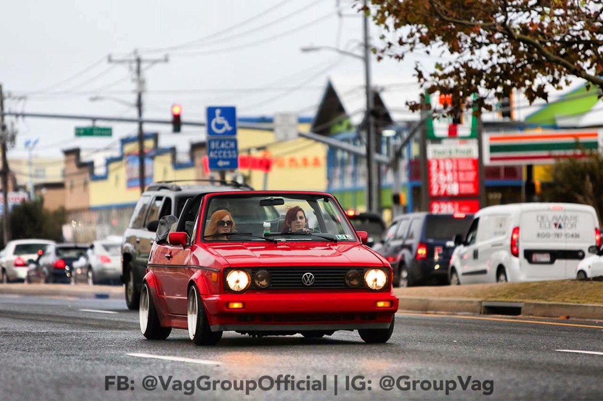 GroupVag's tweet photo. #VwGirls👭 #H2Oi #Rabbit #Cabriolet https://t.co/qr770EqVwl