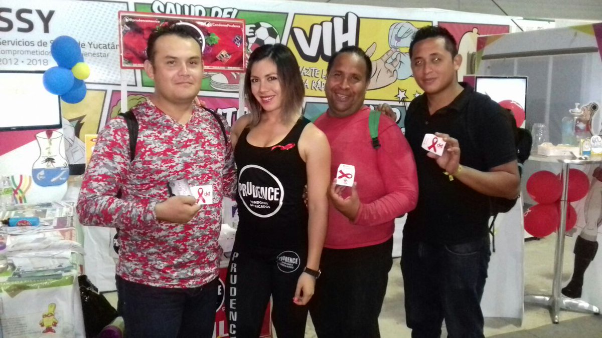 dktmexico's tweet photo. Día Mundial de la Lucha Contra el VIH/SIDA #VIH #vih2016 #aids a lo largo del país #MX #Yucatan #Merida https://t.co/8AseiqAvIR