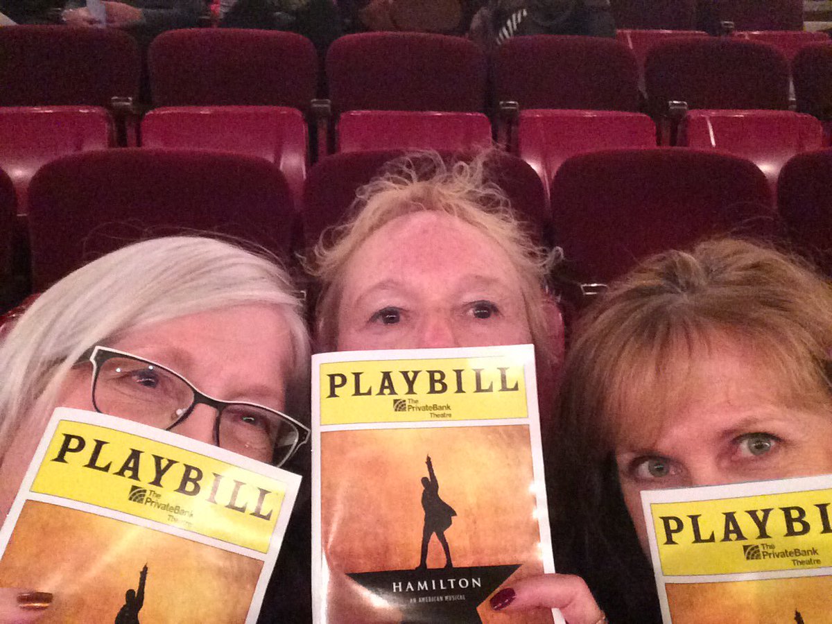 Kathioh's tweet photo. Thank you strangers for the photo idea! #Hamilton https://t.co/dpJAhafUO4