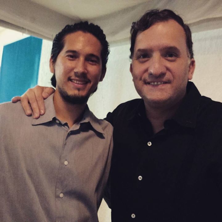 JohnEcheveDia's tweet photo. En la inauguración de un nuevo punto de venta de @attmx en Mérida, con @manugonza #PasiónMóvil #PoderPDA https://t.co/PhuHEdseke