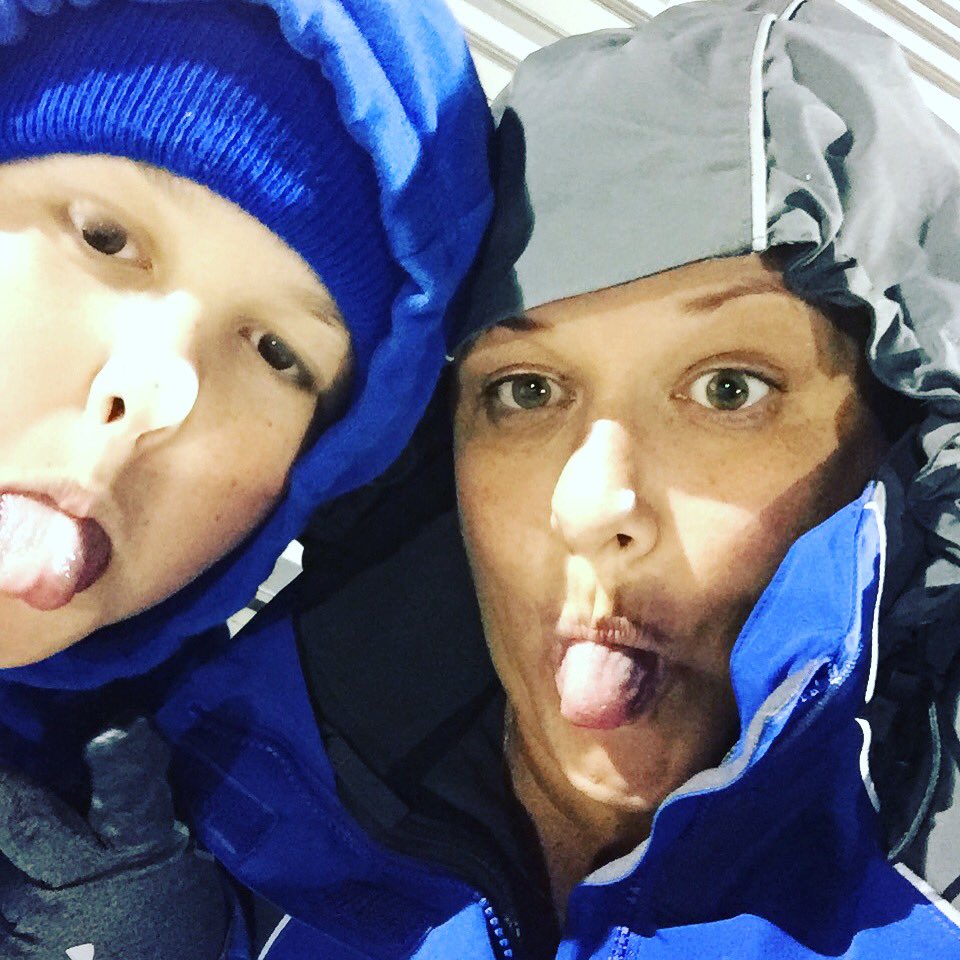 Techie_Carlisle's tweet photo. Clearly I forgot how cold soccer season is when @jcarlislelh said he wanted to coach again. @LaHabraHS @LaHabraSports #needblankets https://t.co/h1aqedtv5R