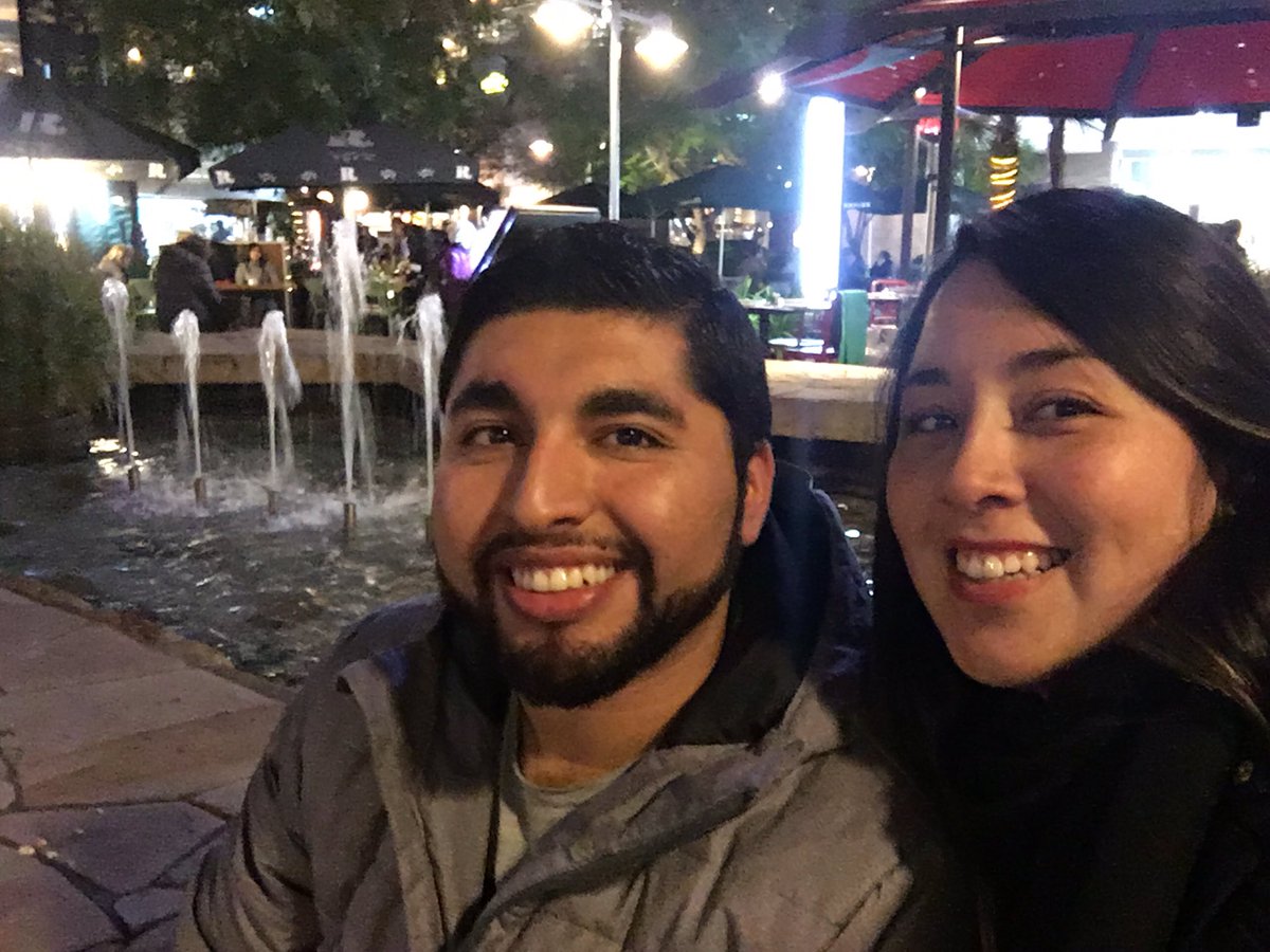 Sebaysher's tweet image. Que bien me siento a tu lado amor mío 😍 casi 7 años juntos..... y pronto nuestro matrimonio 💍