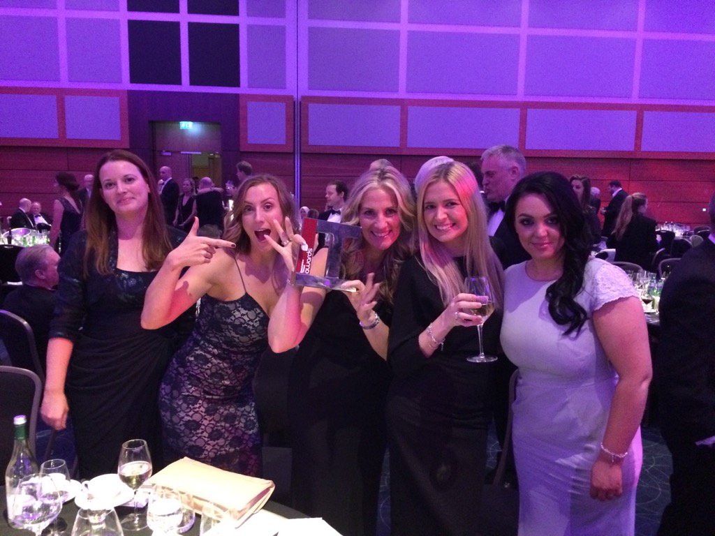 HeatherLambertj's tweet photo. Crawford ladies.. Emily, Noelene and me! With our guests Faye and Emma! Clutching our award for partner of the year!😊 https://t.co/R8DDdJN4qd