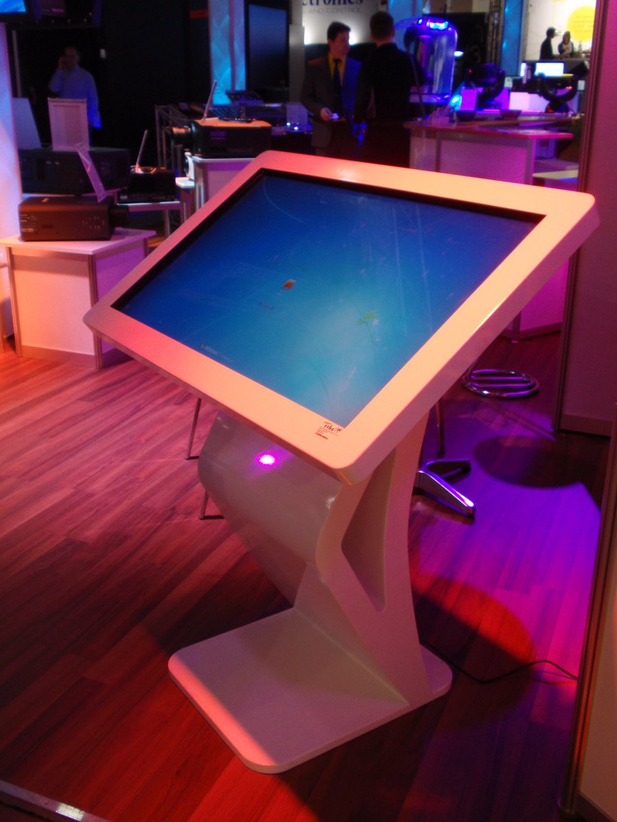 #digital media #digital signage #lcd player #digital advertising in friend's shop,it is new and popular design