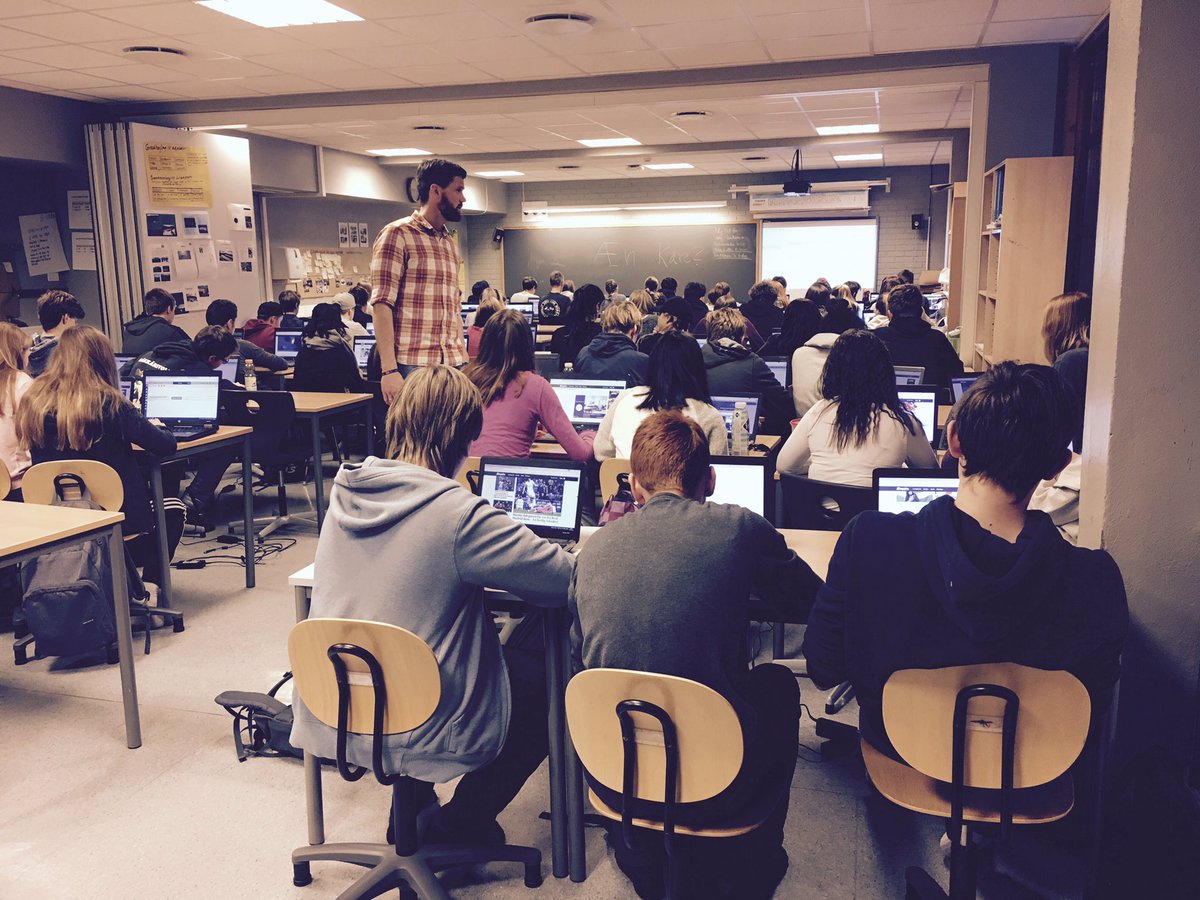 Herligheten fortsetter på #Oppdal! Engasjerte elever utforsker #Office365 og #OneNote! ☺️