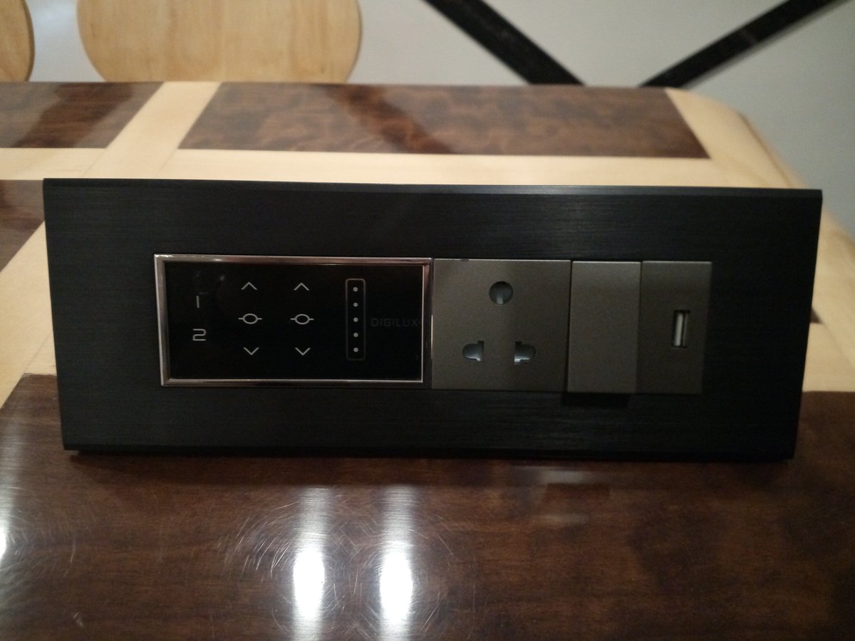 digilux_ddc's tweet image. Back after a gap...... Digilux Home Automation 4 Module panel is out with 2 ON/OFF &amp;amp; 2 Dimmer controls.